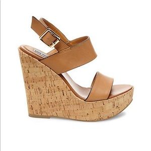 !SOLD! Steve Madden Esme Wedges
